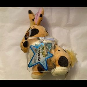 Neopets Spotted Cybunny 2008 JAKKS Series 6 NEW WITH CODE
